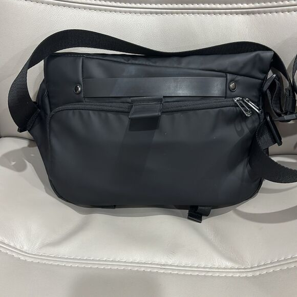 NIID Urbanature Sling Bag Carry Travel Pack - Picture 3 of 7